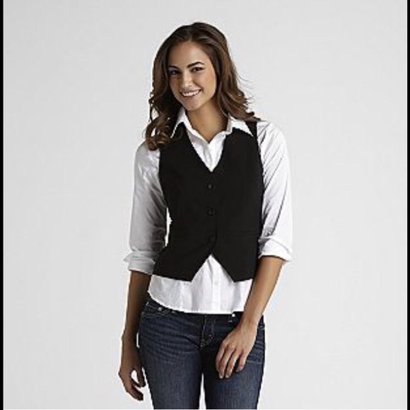 Express Vest and Pants 2 - Picture 2 of 5